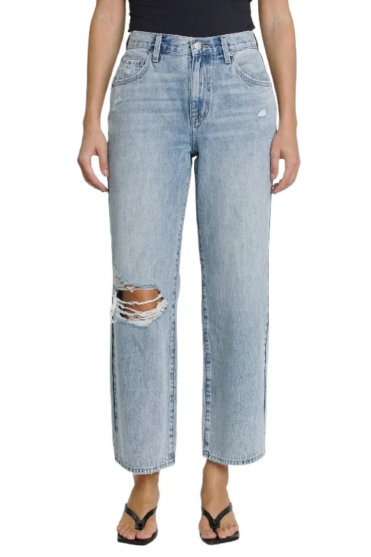 Women Wear Boutique Bobbie Straight Wide Leg Jean In Skyview