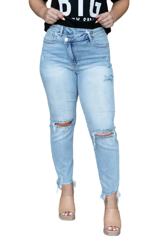 Women's Party Outfit Crossover Girlfriend Jeans In Light Wash